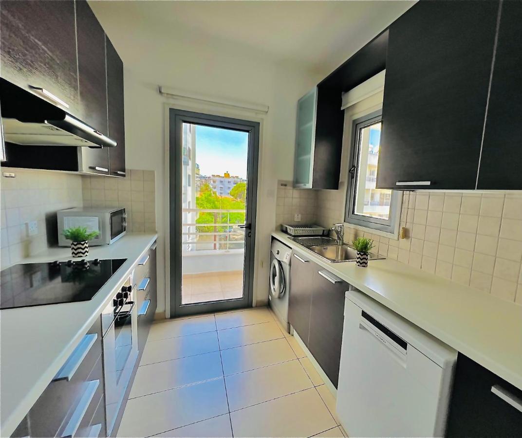 Lara 303 Apartment Larnaca Luaran gambar